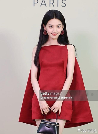 应用版本信息展示